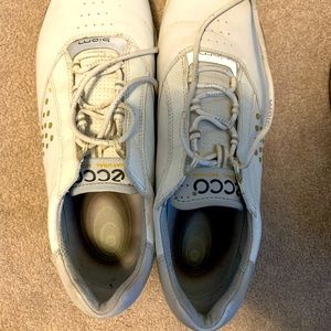 Ecco women’s golf shoes- BIOM Natural Motion- white/ grey size 9